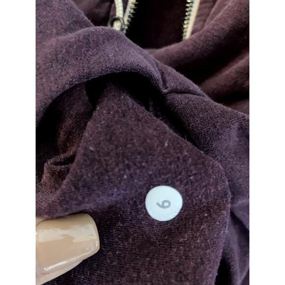 LULULEMON Zip Front Hoodie in Plum Color Sweatshirt Jacket Top Size 6 ATHLEISURE - Picture 3 of 7